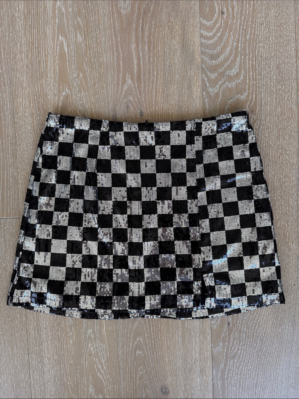 MADDEN NYC Black & Silver Sequin Checkered Mini Skirt. Size Small.